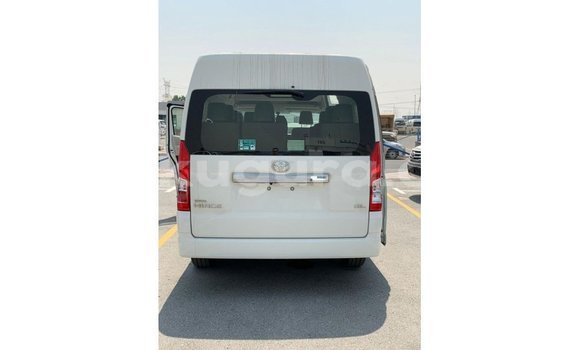 Nunua Imported Toyota Hiace Nyeupe Gari ndani ya Import - Dubai nchini Bujumbura Nunua Imported Toyota Hiace Nyeupe Gari ndani ya Import - Dubai nchini Bujumbura