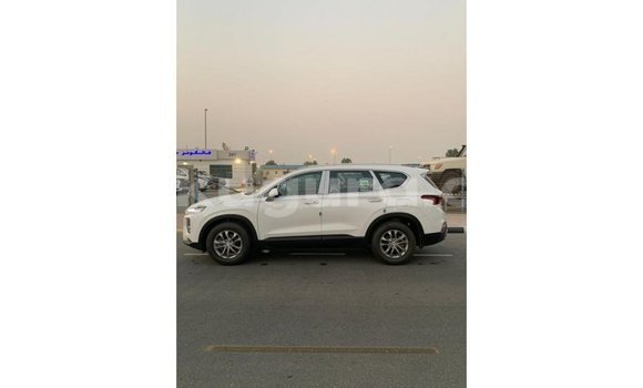 Nunua Imported Hyundai Santa Fe Nyeupe Gari ndani ya Import - Dubai nchini Bujumbura Nunua Imported Hyundai Santa Fe Nyeupe Gari ndani ya Import - Dubai nchini Bujumbura