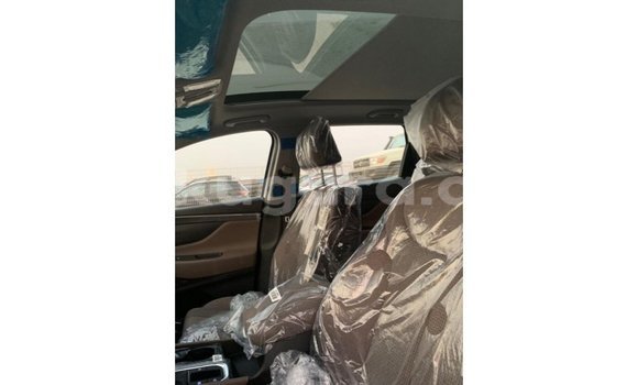 Nunua Imported Hyundai Santa Fe Nyeupe Gari ndani ya Import - Dubai nchini Bujumbura Nunua Imported Hyundai Santa Fe Nyeupe Gari ndani ya Import - Dubai nchini Bujumbura
