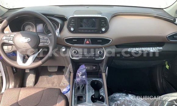 Nunua Imported Hyundai Santa Fe Nyeupe Gari ndani ya Import - Dubai nchini Bujumbura Nunua Imported Hyundai Santa Fe Nyeupe Gari ndani ya Import - Dubai nchini Bujumbura