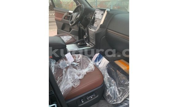 Nunua Imported Toyota Land Cruiser Nyeusi Gari ndani ya Import - Dubai nchini Bujumbura Nunua Imported Toyota Land Cruiser Nyeusi Gari ndani ya Import - Dubai nchini Bujumbura