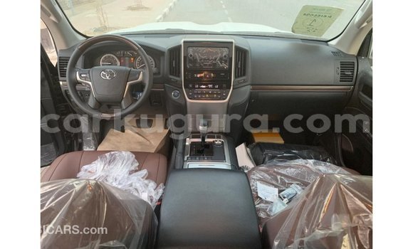 Nunua Imported Toyota Land Cruiser Nyeusi Gari ndani ya Import - Dubai nchini Bujumbura Nunua Imported Toyota Land Cruiser Nyeusi Gari ndani ya Import - Dubai nchini Bujumbura