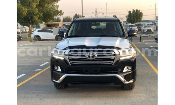 Nunua Imported Toyota Land Cruiser Nyeusi Gari ndani ya Import - Dubai nchini Bujumbura Nunua Imported Toyota Land Cruiser Nyeusi Gari ndani ya Import - Dubai nchini Bujumbura