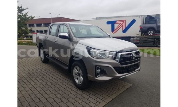 Nunua Imported Toyota Hilux Brown Gari ndani ya Import - Dubai nchini Bujumbura Nunua Imported Toyota Hilux Brown Gari ndani ya Import - Dubai nchini Bujumbura