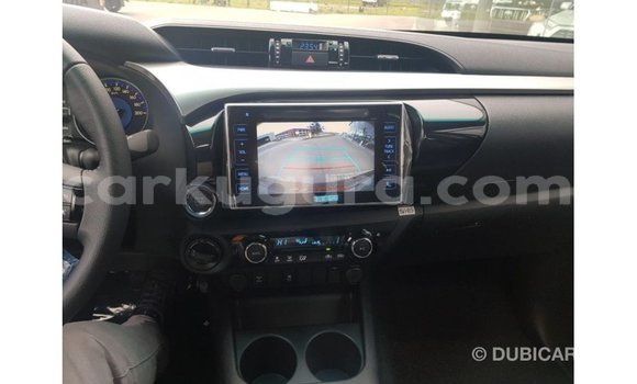 Nunua Imported Toyota Hilux Brown Gari ndani ya Import - Dubai nchini Bujumbura Nunua Imported Toyota Hilux Brown Gari ndani ya Import - Dubai nchini Bujumbura