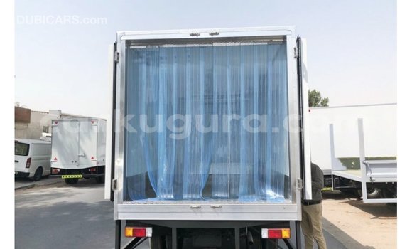 Buy Import Hino 300 Series White Truck in Import - Dubai in Bujumbura Buy Import Hino 300 Series White Truck in Import - Dubai in Bujumbura