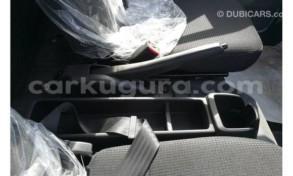 Acheter Import Voiture Mitsubishi Carisma Blanc à Import - Dubai, Bujumbura Acheter Import Voiture Mitsubishi Carisma Blanc à Import - Dubai, Bujumbura