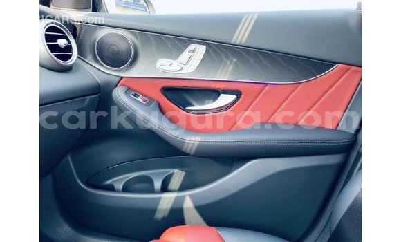 Acheter Import Voiture Mercedes-Benz GLC Noir à Import - Dubai, Bujumbura Acheter Import Voiture Mercedes-Benz GLC Noir à Import - Dubai, Bujumbura