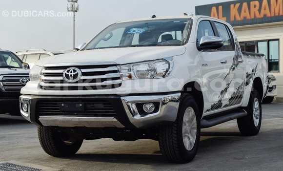 Nunua Imported Toyota Hilux Nyeupe Gari ndani ya Import - Dubai nchini Bujumbura Nunua Imported Toyota Hilux Nyeupe Gari ndani ya Import - Dubai nchini Bujumbura