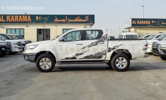 Nunua Imported Toyota Hilux Nyeupe Gari ndani ya Import - Dubai nchini Bujumbura Nunua Imported Toyota Hilux Nyeupe Gari ndani ya Import - Dubai nchini Bujumbura