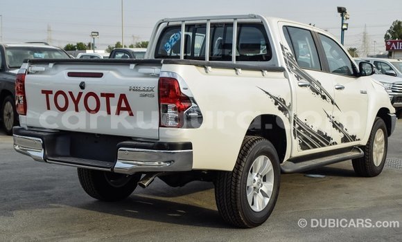 Nunua Imported Toyota Hilux Nyeupe Gari ndani ya Import - Dubai nchini Bujumbura Nunua Imported Toyota Hilux Nyeupe Gari ndani ya Import - Dubai nchini Bujumbura