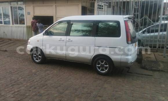 Buy Used Toyota Noah White Car in Town hall in Bujumbura Buy Used Toyota Noah White Car in Town hall in Bujumbura