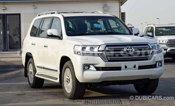 Buy Import Toyota Land Cruiser White Car in Import - Dubai in Bujumbura Buy Import Toyota Land Cruiser White Car in Import - Dubai in Bujumbura