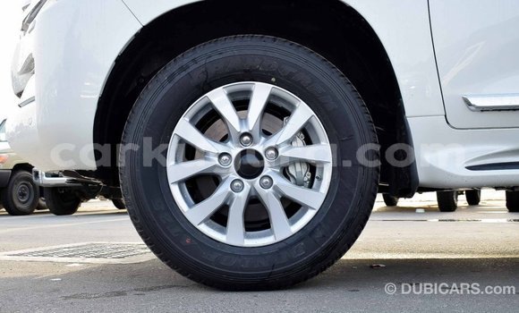 Buy Import Toyota Land Cruiser White Car in Import - Dubai in Bujumbura Buy Import Toyota Land Cruiser White Car in Import - Dubai in Bujumbura