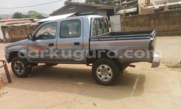Nunua Ilio tumika Toyota Hilux Nyingine Gari ndani ya ukumbi wa mji nchini Bujumbura Nunua Ilio tumika Toyota Hilux Nyingine Gari ndani ya ukumbi wa mji nchini Bujumbura
