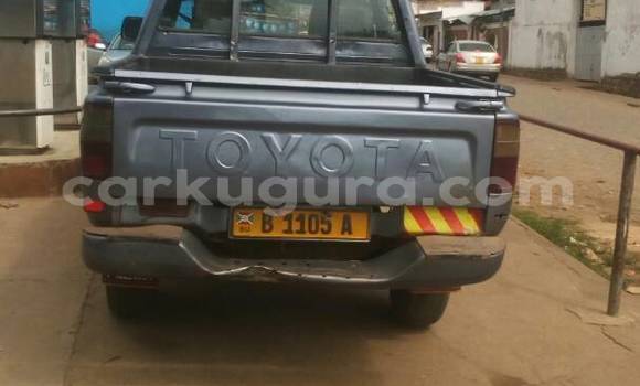 Nunua Ilio tumika Toyota Hilux Nyingine Gari ndani ya ukumbi wa mji nchini Bujumbura Nunua Ilio tumika Toyota Hilux Nyingine Gari ndani ya ukumbi wa mji nchini Bujumbura