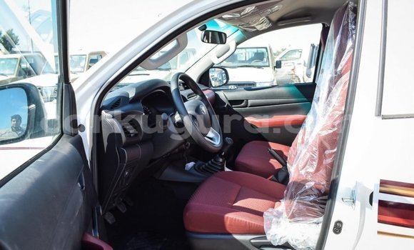 Buy Import Toyota Hilux White Car in Import - Dubai in Bujumbura Buy Import Toyota Hilux White Car in Import - Dubai in Bujumbura