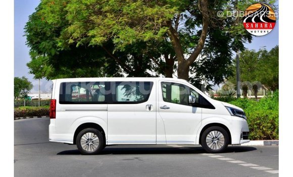 Buy Import Toyota Granvia White Car in Import - Dubai in Bujumbura Buy Import Toyota Granvia White Car in Import - Dubai in Bujumbura