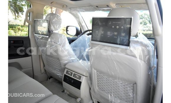 Acheter Import Voiture Toyota Land Cruiser Blanc à Import - Dubai, Bujumbura Acheter Import Voiture Toyota Land Cruiser Blanc à Import - Dubai, Bujumbura