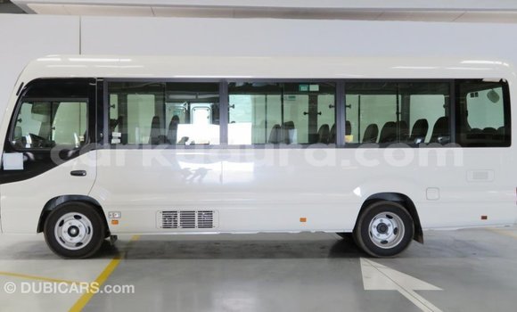 Nunua Imported Toyota Coaster Nyeupe Gari ndani ya Import - Dubai nchini Bujumbura Nunua Imported Toyota Coaster Nyeupe Gari ndani ya Import - Dubai nchini Bujumbura