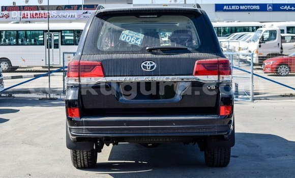 Acheter Import Voiture Toyota Land Cruiser Noir à Import - Dubai, Bujumbura Acheter Import Voiture Toyota Land Cruiser Noir à Import - Dubai, Bujumbura