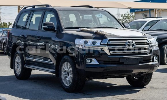 Nunua Imported Toyota Land Cruiser Nyeusi Gari ndani ya Import - Dubai nchini Bujumbura Nunua Imported Toyota Land Cruiser Nyeusi Gari ndani ya Import - Dubai nchini Bujumbura