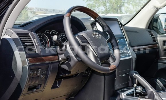 Nunua Imported Toyota Land Cruiser Nyeusi Gari ndani ya Import - Dubai nchini Bujumbura Nunua Imported Toyota Land Cruiser Nyeusi Gari ndani ya Import - Dubai nchini Bujumbura