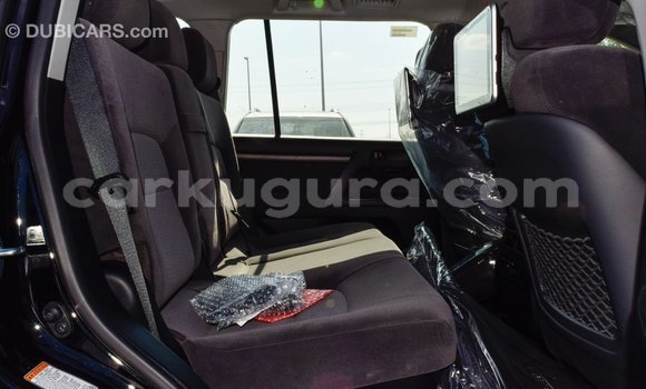 Nunua Imported Toyota Land Cruiser Nyeusi Gari ndani ya Import - Dubai nchini Bujumbura Nunua Imported Toyota Land Cruiser Nyeusi Gari ndani ya Import - Dubai nchini Bujumbura