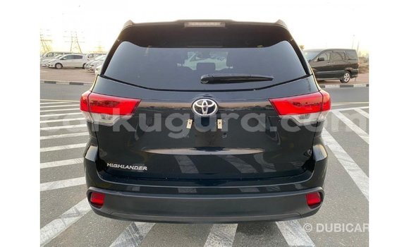 Acheter Import Voiture Toyota Highlander Noir à Import - Dubai, Bujumbura Acheter Import Voiture Toyota Highlander Noir à Import - Dubai, Bujumbura
