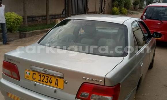 Acheter Occasion Voiture Toyota Carina Gris à Mairie au Bujumbura Acheter Occasion Voiture Toyota Carina Gris à Mairie au Bujumbura