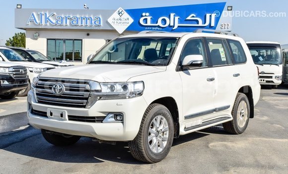 Nunua Imported Toyota Land Cruiser Nyeupe Gari ndani ya Import - Dubai nchini Bujumbura Nunua Imported Toyota Land Cruiser Nyeupe Gari ndani ya Import - Dubai nchini Bujumbura