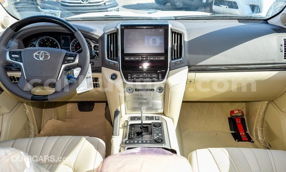 Nunua Imported Toyota Land Cruiser Nyeusi Gari ndani ya Import - Dubai nchini Bujumbura Nunua Imported Toyota Land Cruiser Nyeusi Gari ndani ya Import - Dubai nchini Bujumbura