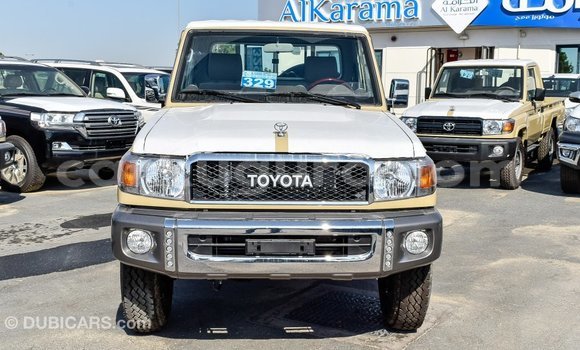 Acheter Import Voiture Toyota Land Cruiser Beige à Import - Dubai, Bujumbura Acheter Import Voiture Toyota Land Cruiser Beige à Import - Dubai, Bujumbura