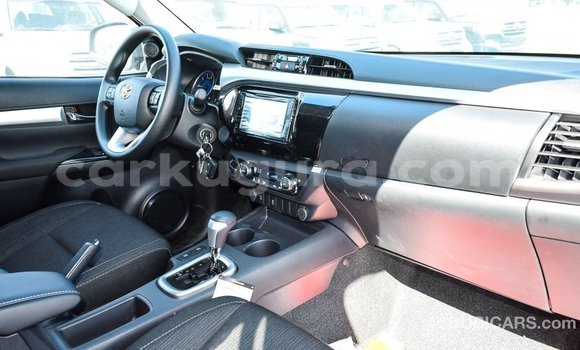 Acheter Import Voiture Toyota Hilux Autre à Import - Dubai, Bujumbura Acheter Import Voiture Toyota Hilux Autre à Import - Dubai, Bujumbura