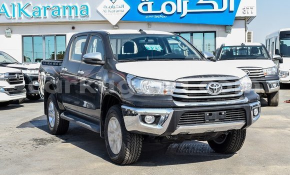 Acheter Import Voiture Toyota Hilux Noir à Import - Dubai, Bujumbura Acheter Import Voiture Toyota Hilux Noir à Import - Dubai, Bujumbura