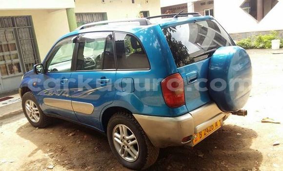 Nunua Ilio tumika Toyota RAV4 Bluu Gari ndani ya ukumbi wa mji nchini Bujumbura Nunua Ilio tumika Toyota RAV4 Bluu Gari ndani ya ukumbi wa mji nchini Bujumbura