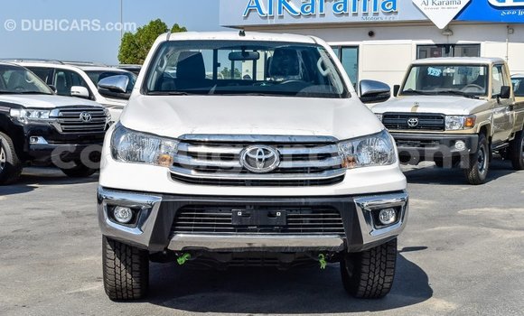 Acheter Import Voiture Toyota Hilux Blanc à Import - Dubai, Bujumbura Acheter Import Voiture Toyota Hilux Blanc à Import - Dubai, Bujumbura