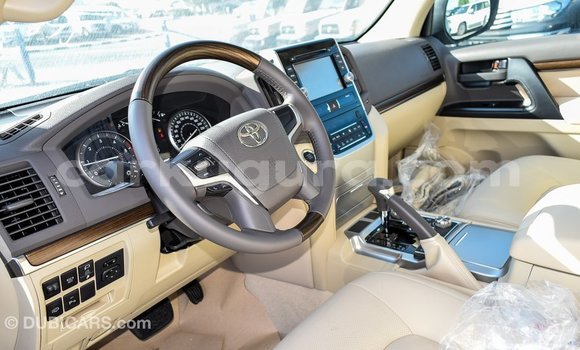 Nunua Imported Toyota Land Cruiser Nyeusi Gari ndani ya Import - Dubai nchini Bujumbura Nunua Imported Toyota Land Cruiser Nyeusi Gari ndani ya Import - Dubai nchini Bujumbura