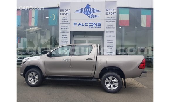 Nunua Imported Toyota Hilux Nyingine Gari ndani ya Import - Dubai nchini Bujumbura Nunua Imported Toyota Hilux Nyingine Gari ndani ya Import - Dubai nchini Bujumbura