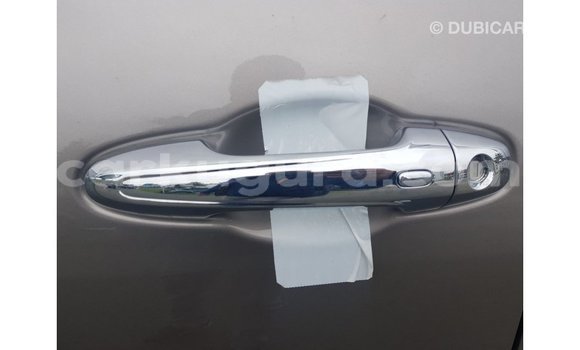 Nunua Imported Toyota Hilux Nyingine Gari ndani ya Import - Dubai nchini Bujumbura Nunua Imported Toyota Hilux Nyingine Gari ndani ya Import - Dubai nchini Bujumbura