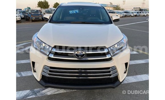 Nunua Imported Toyota Highlander Nyeupe Gari ndani ya Import - Dubai nchini Bujumbura Nunua Imported Toyota Highlander Nyeupe Gari ndani ya Import - Dubai nchini Bujumbura