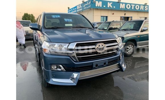 Nunua Imported Toyota Land Cruiser Bluu Gari ndani ya Import - Dubai nchini Bujumbura Nunua Imported Toyota Land Cruiser Bluu Gari ndani ya Import - Dubai nchini Bujumbura