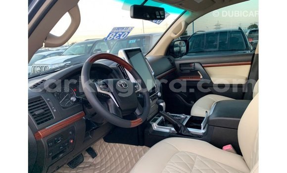 Nunua Imported Toyota Land Cruiser Bluu Gari ndani ya Import - Dubai nchini Bujumbura Nunua Imported Toyota Land Cruiser Bluu Gari ndani ya Import - Dubai nchini Bujumbura