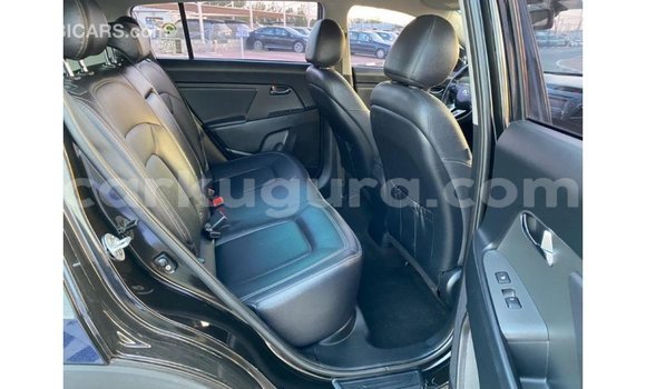 Nunua Imported Kia Sportage Nyeusi Gari ndani ya Import - Dubai nchini Bujumbura Nunua Imported Kia Sportage Nyeusi Gari ndani ya Import - Dubai nchini Bujumbura