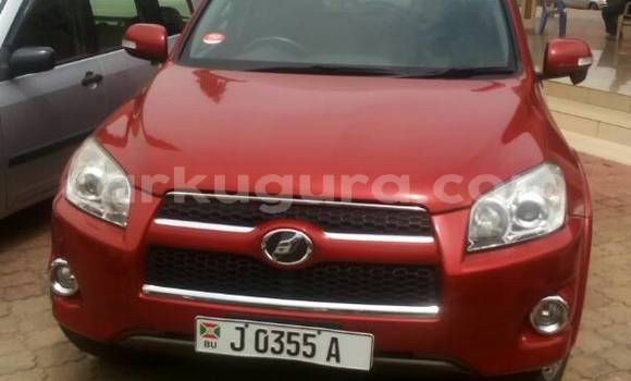Acheter Occasion Voiture Toyota RAV4 Rouge à Mairie au Bujumbura Acheter Occasion Voiture Toyota RAV4 Rouge à Mairie au Bujumbura