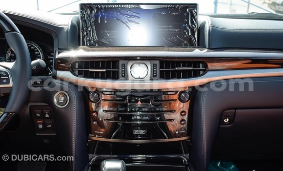 Acheter Import Voiture Lexus LX Blanc à Import - Dubai, Bujumbura Acheter Import Voiture Lexus LX Blanc à Import - Dubai, Bujumbura