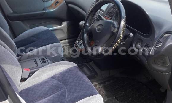 Buy Used Toyota Harrier Silver Car in Town hall in Bujumbura Buy Used Toyota Harrier Silver Car in Town hall in Bujumbura