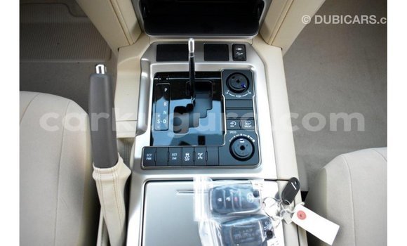 Buy Import Toyota Land Cruiser White Car in Import - Dubai in Bujumbura Buy Import Toyota Land Cruiser White Car in Import - Dubai in Bujumbura