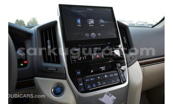 Buy Import Toyota Land Cruiser White Car in Import - Dubai in Bujumbura Buy Import Toyota Land Cruiser White Car in Import - Dubai in Bujumbura