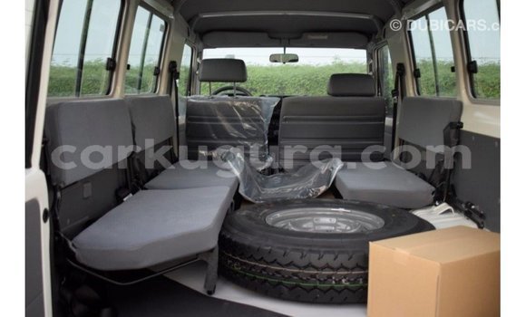 Buy Import Toyota Land Cruiser White Car in Import - Dubai in Bujumbura Buy Import Toyota Land Cruiser White Car in Import - Dubai in Bujumbura
